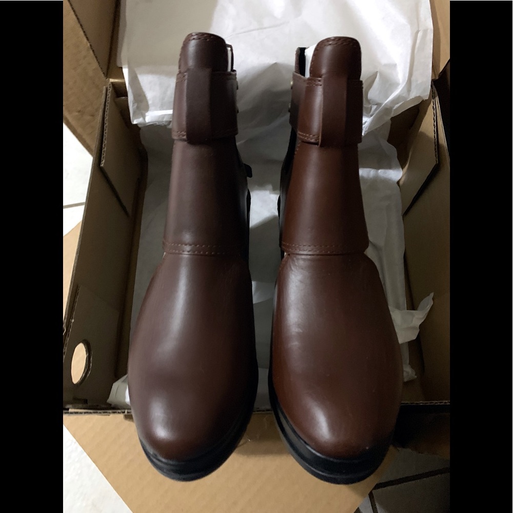 NWT Sorel Margo Cut Out ankle Booties Size: 9 - Picture 3 of 8